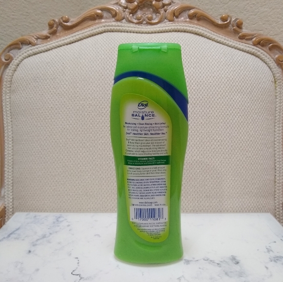 Dial Vitamin Boost Moisturizing Body Wash - Picture 2 of 3
